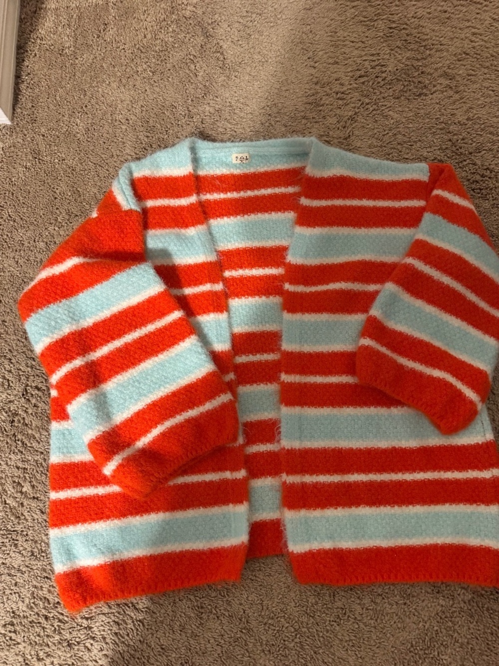 POL women’s cardigan